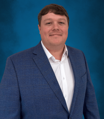Kyle Hansen Headshot